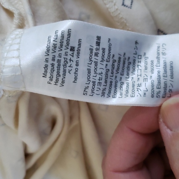 J. Crew PJ Henley top.  Ivory & black. NWOT.   Size Small. - Picture 5 of 6